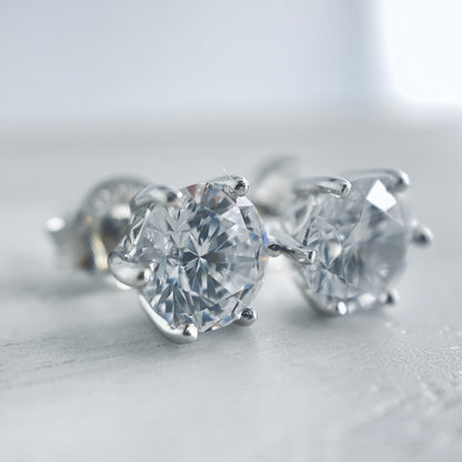 Classic Round CZ Stud